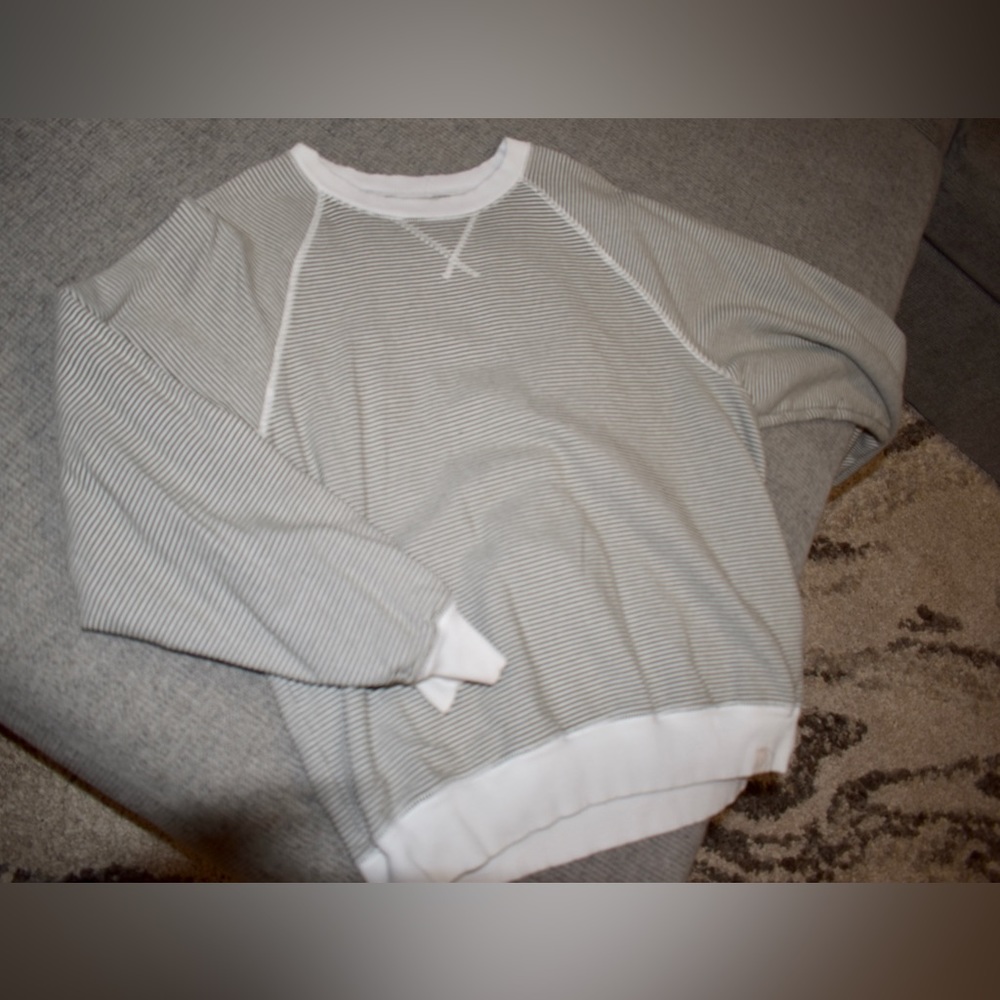 AE crew neck